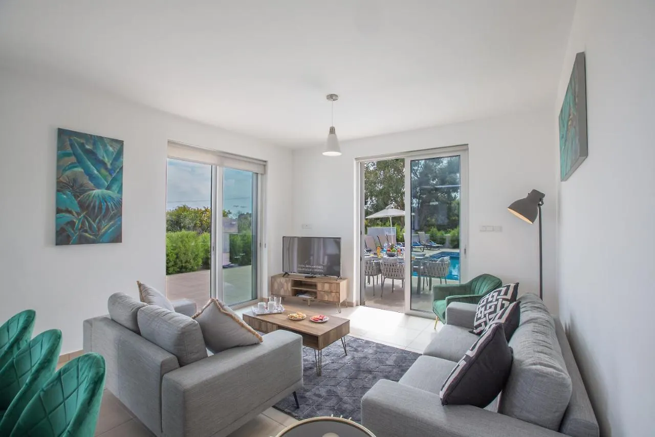 Polymnia Luxury Villas Protaras