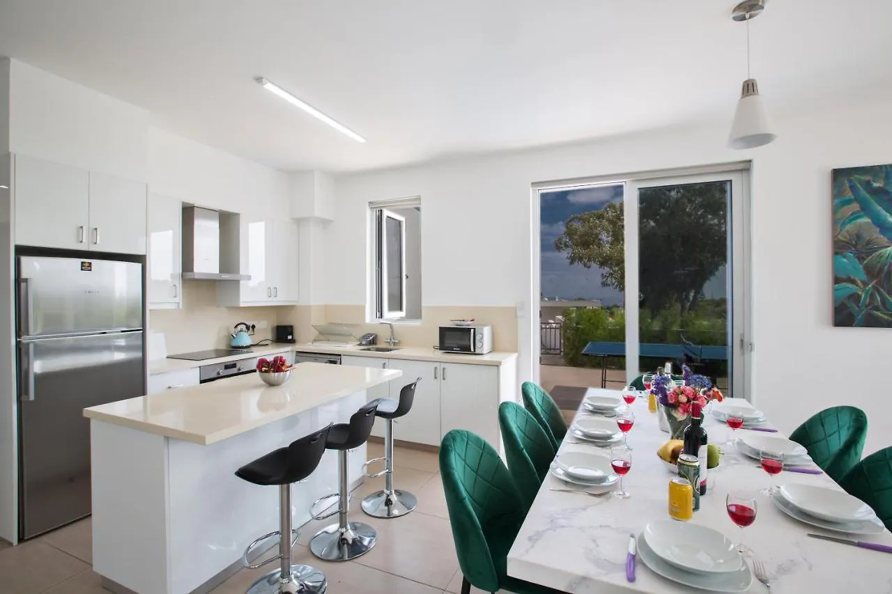 Polymnia Luxury Villas Protaras